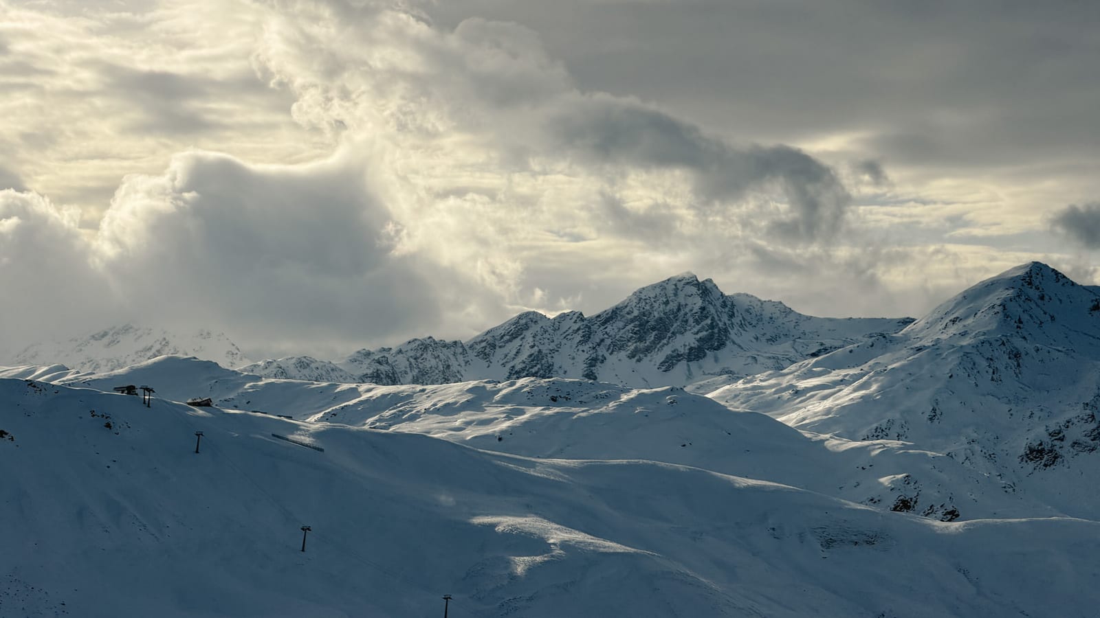 Bergwelt Obersaxen Mundaun Lumnezia