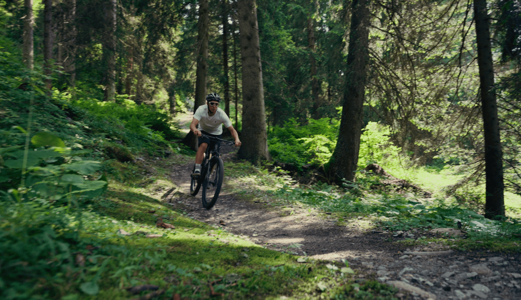 Biken in Obersaxen Mundaun Lumnezia