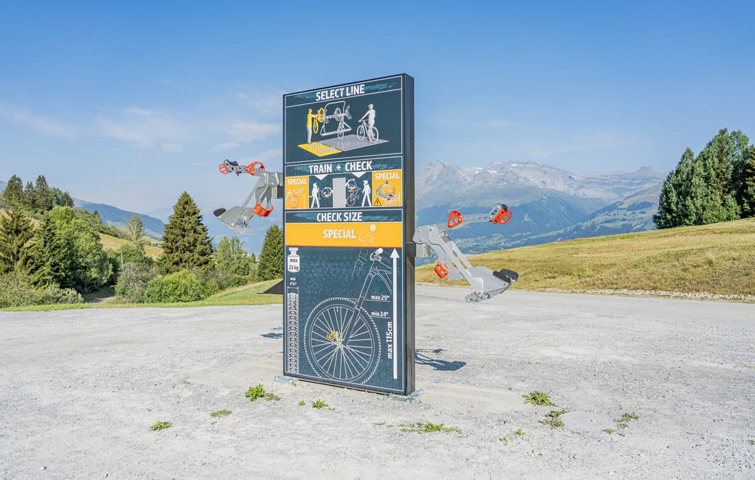 Modernes Biketransportsystem Sesselbahn Cuolm Sura-Piz Mundaun